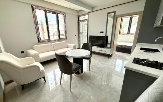 ZEYTİNKÖYDE ÖĞRETMENEVİ MEVKİ EŞYALI FERAH 1+1 KİRALIK APART