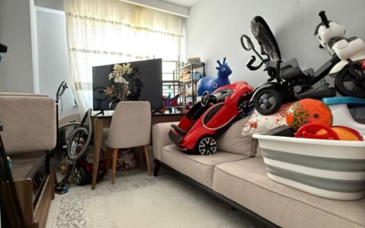 KARAHASANLIDA 3+1 175m2 GENİŞ LÜKS DAİRE FIRSATI