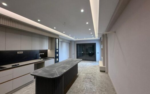 YENİŞAFAKTA 3.5+1 220m2 FULL KONSEPT LÜKS DAİRE