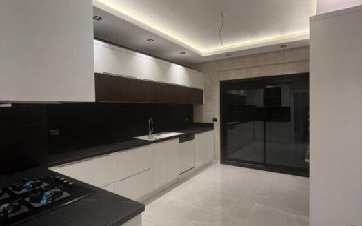 HAVUZ CEPHELİ ANKASTRELİ 3+1 192m2 SİTE İÇİ DAİRE