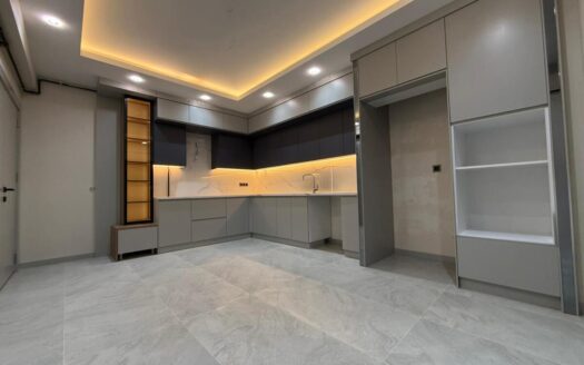 GÖVEÇLİKTE G.ODALI E.BANYOLU 185 m2 ULTRA LÜKS DAİRE