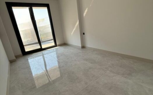 ŞEMİKLERDE HAVUZLU SİTE İÇİ 3+1 LÜKS DAİRELER