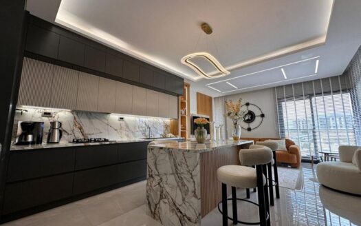 YENİŞAFAKTA 3.5+1 210 m2 ULTRA LÜKS DAİRE