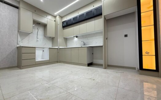 KARAHASANLIDA ULTRA GENİŞ E.BANYOLU LÜKS 2+1 DAİRE