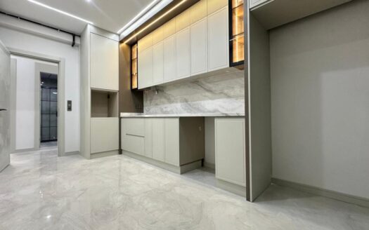 NAZ BAYRAK ÜSTÜ 3+1 ARAKAT/PANJURLU LÜKS DAİRE