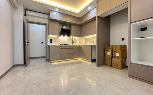 ŞEMİKLER’DE 3+1 SİTE KONSEPTİNDE CAM BALKONLU CADDE ÜZERİ KUPON DAİRE